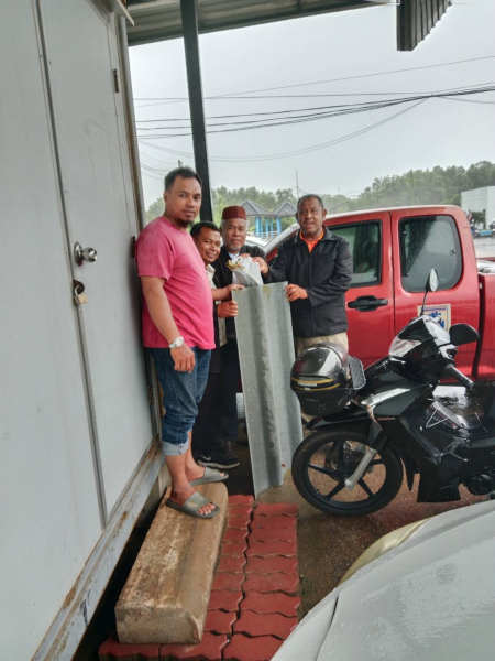 ลงพื้นที่ช่วยเหลือเหตุพายุเข้าฝนตกหนัก ทำให้เกิดอุทกภัย และ วาตภัย