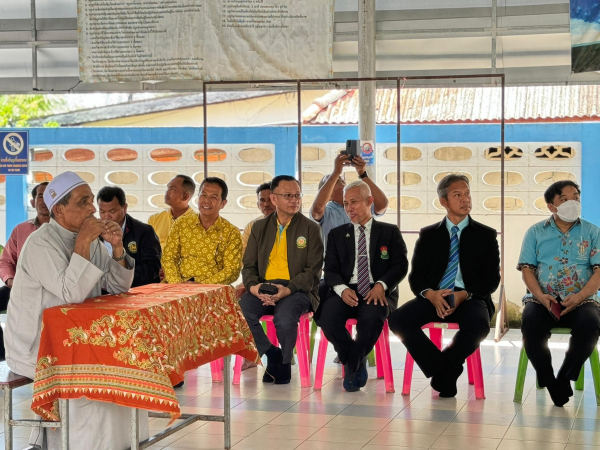 ค่ายภาษาจากชุมชน ตามโครงการ Bahasa Melayu Bahasa ASEAN ระหว่างวันที่ 30 - 1 กันยายน 2567 ณ ชุมชนเจ๊ะบิลัง โดย กลุ่มสาระการเรียนรู้ภาษาต่างประเทศ